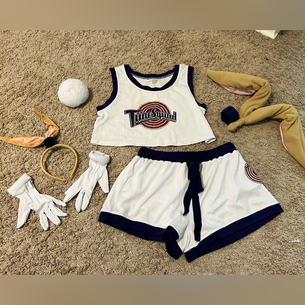Lola costume from Space Jam!